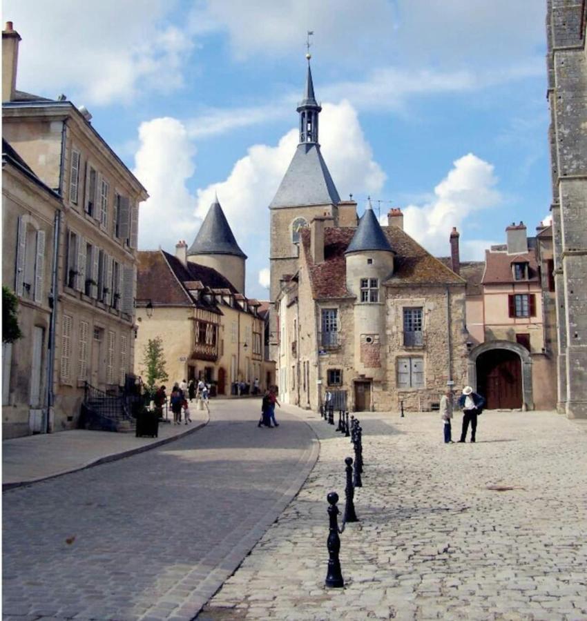 La Renovee D'Antan Hotel Avallon Exterior photo